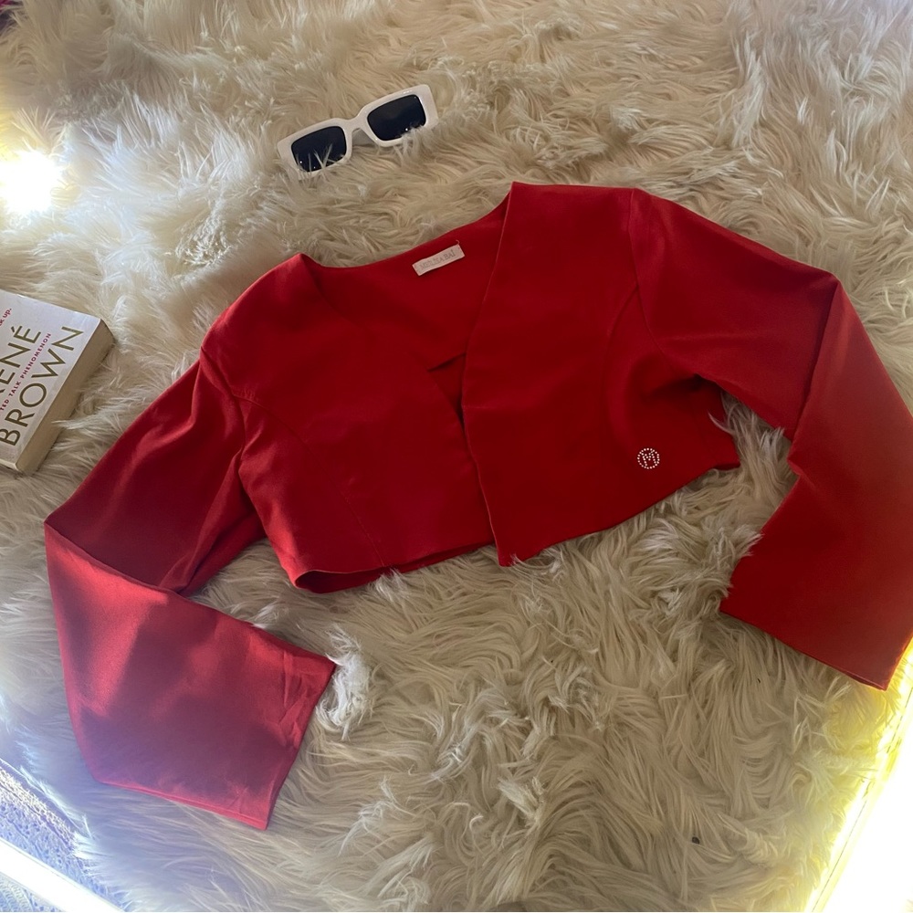 Red Shrug - Picture 9 of 11